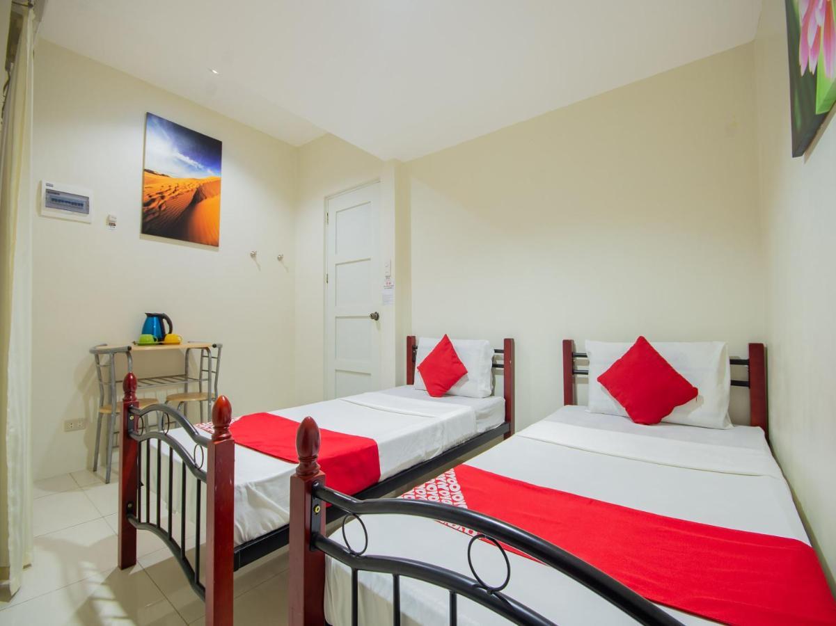 Oyo 707-908 Salinas Suites Cebu Exterior photo